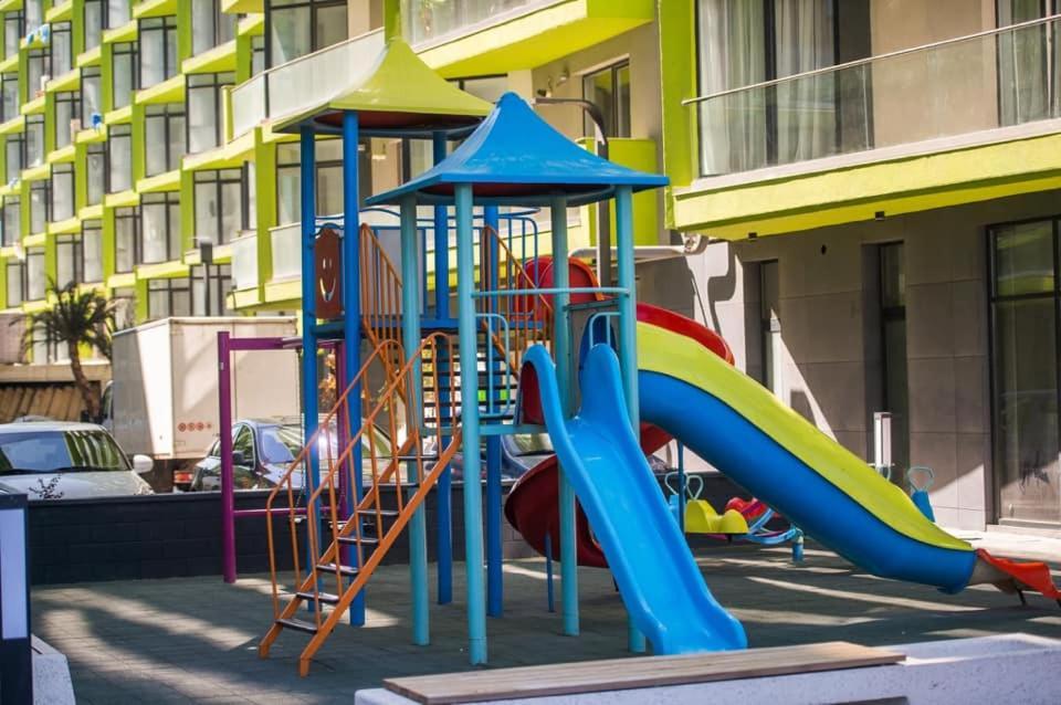 Alesea Ap-Alezzi Beach Resort Năvodari Екстериор снимка